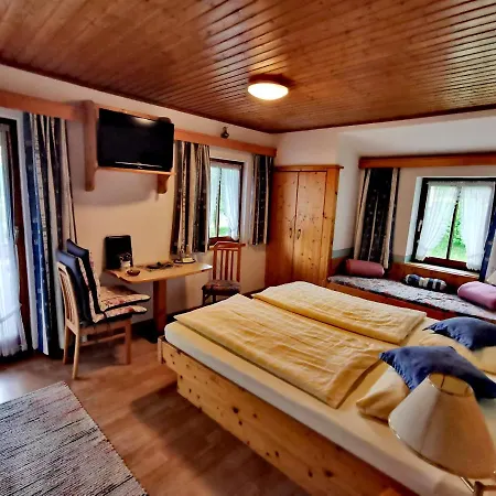 Guest house Landhaus Neubauer - Zimmer